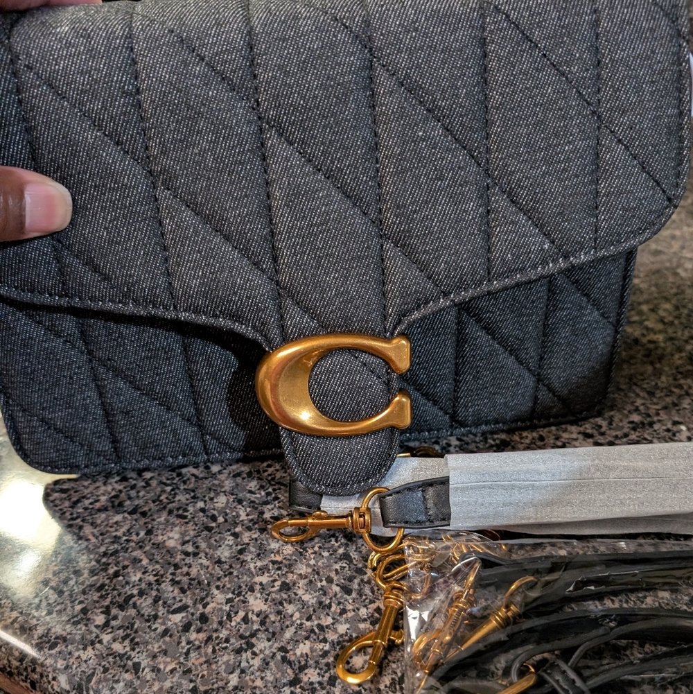 Source Unknown Quilted Gray Crossbody with Gold Accent
